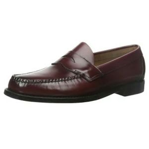 G H Bass & Co Logan Weejuns Burgundy Loafers